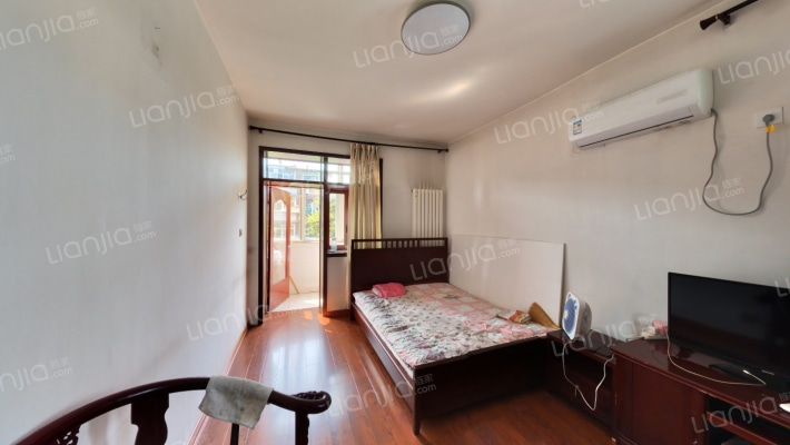 郁江南里津百楼二手房实景图