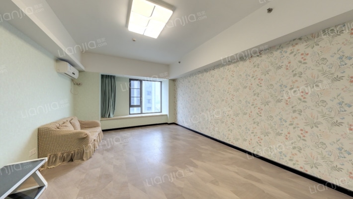 环球国际中心二手房实景图