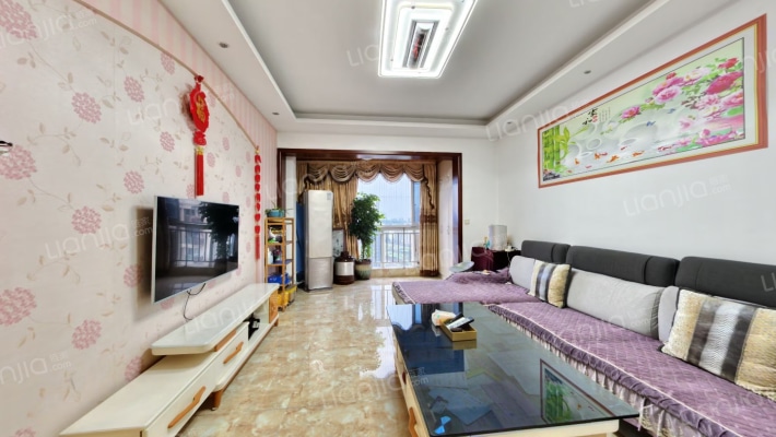 和泓四季A区二手房实景图