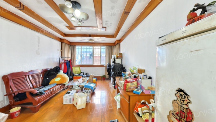 漕泾新村一区东区二手房实景图