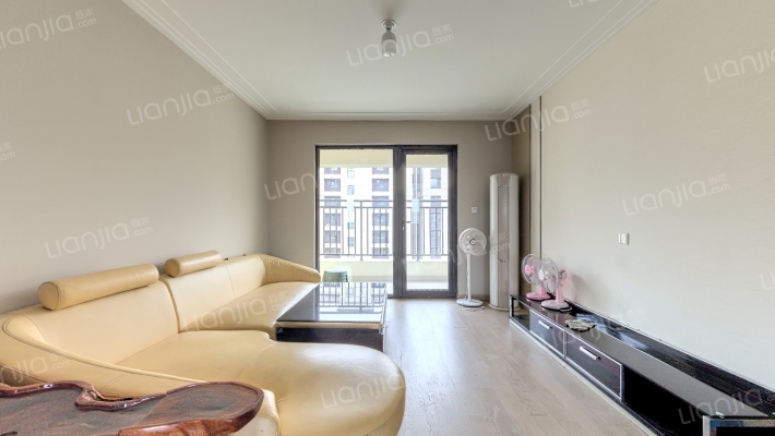 卓越嘉悦二手房实景图