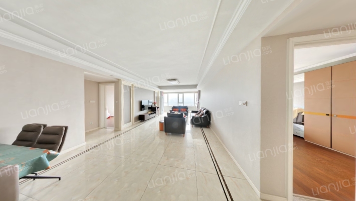 保利湖心岛丽湖苑二手房实景图