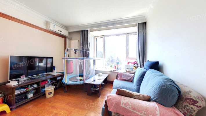 山景小城二手房实景图