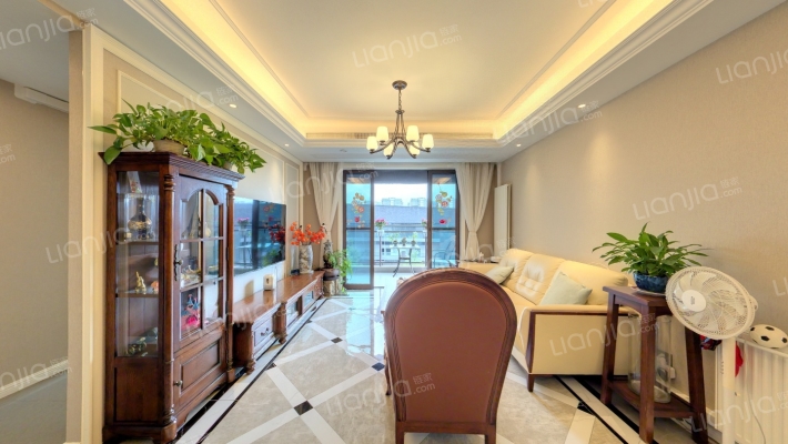 绿地新里城二期二手房实景图