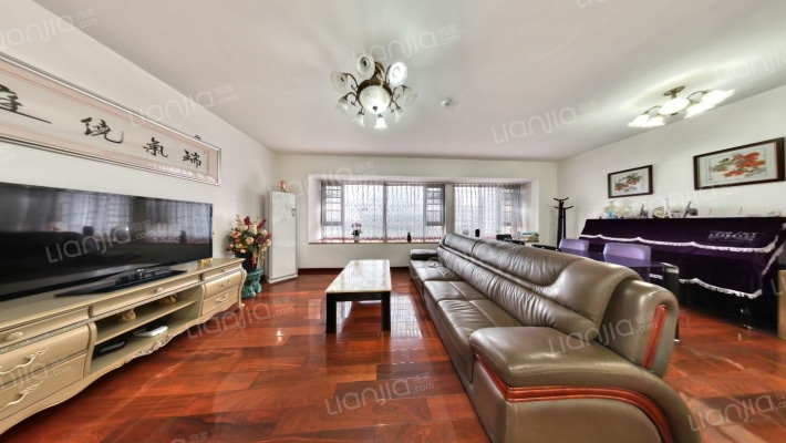 蓝花楹二手房实景图