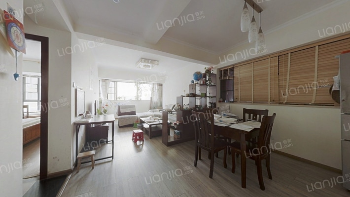 昆铁家园住宅小区二手房实景图