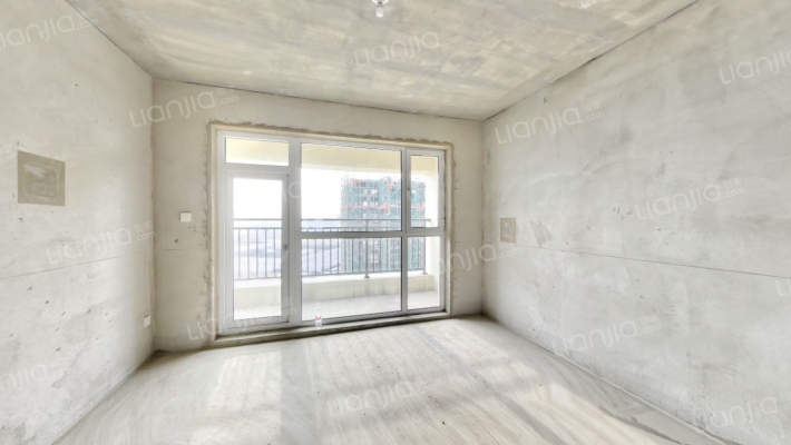 碧桂园·翡翠山二手房实景图