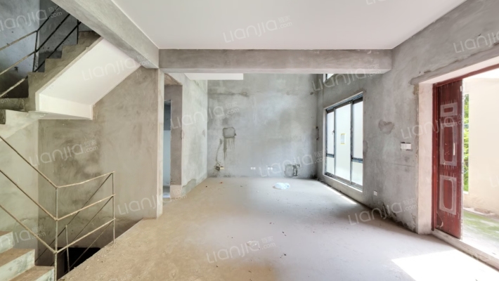 恒大麓山湖一期二手房实景图