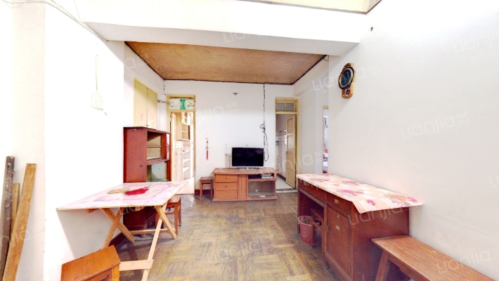 安静后街二手房实景图