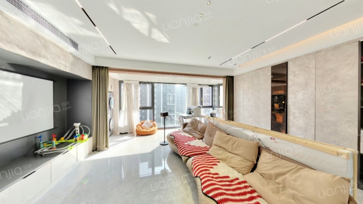 华侨城运河湾C区二手房实景图