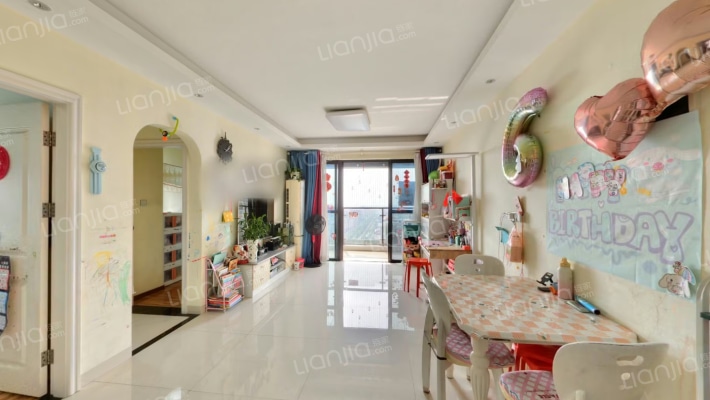 领航城领翔华府二手房实景图