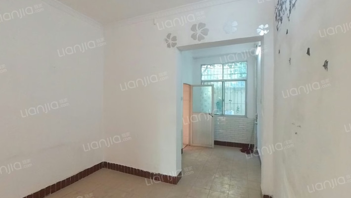 八一路自来水公司宿舍二手房实景图