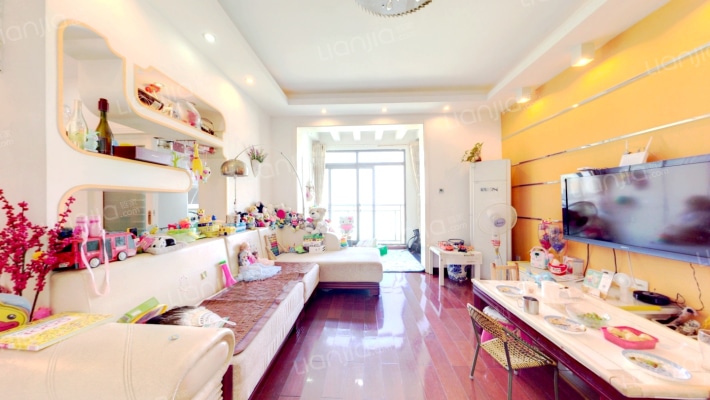 新奥依江畔园二手房实景图