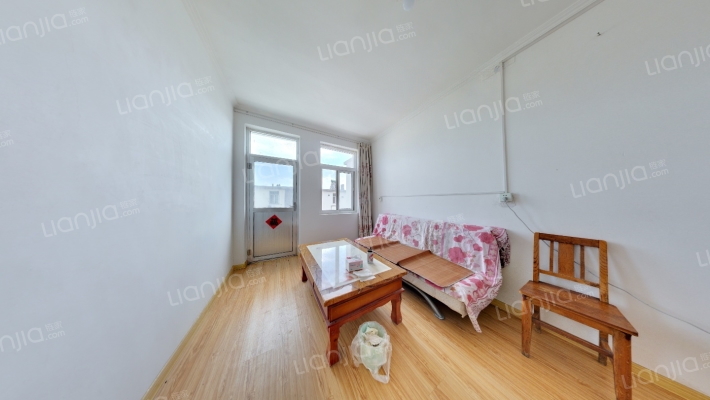 新兴小区二手房实景图