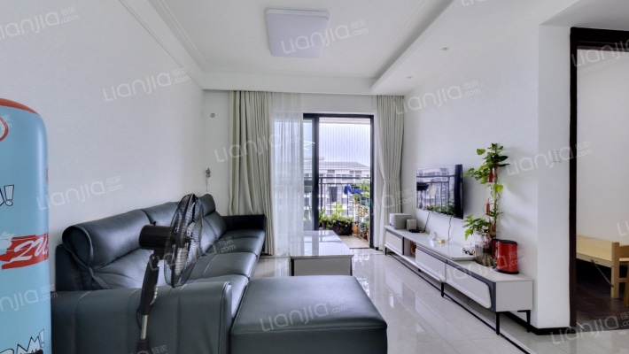 越秀逸泉锦翠二手房实景图