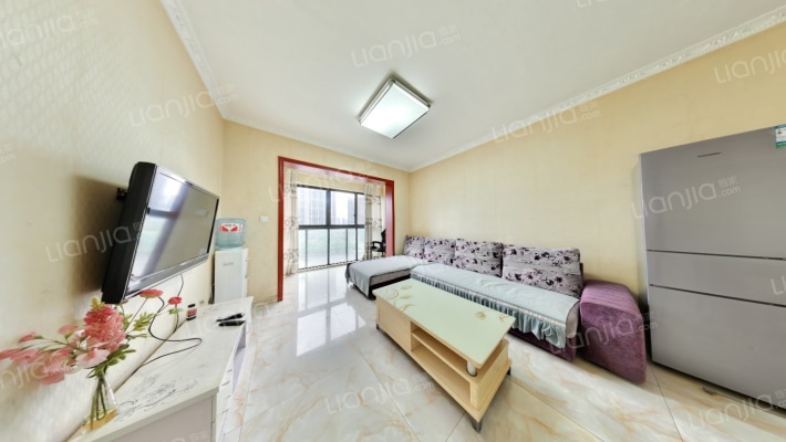 新怡花园B区二手房实景图