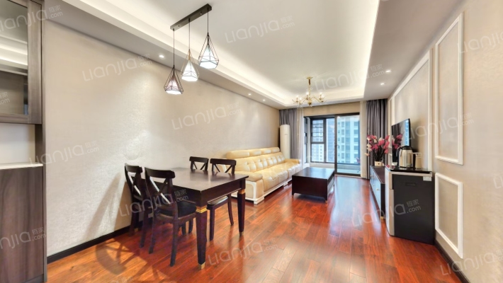 万科翡翠公园二手房实景图