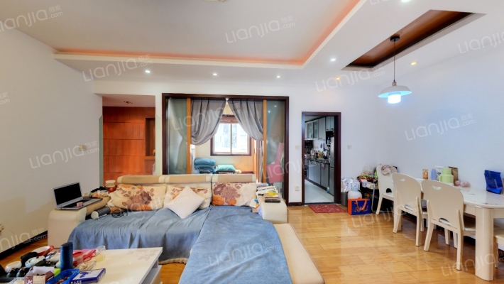 洋河南滨花园二手房实景图