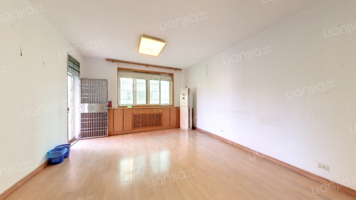 银海山庄二手房实景图