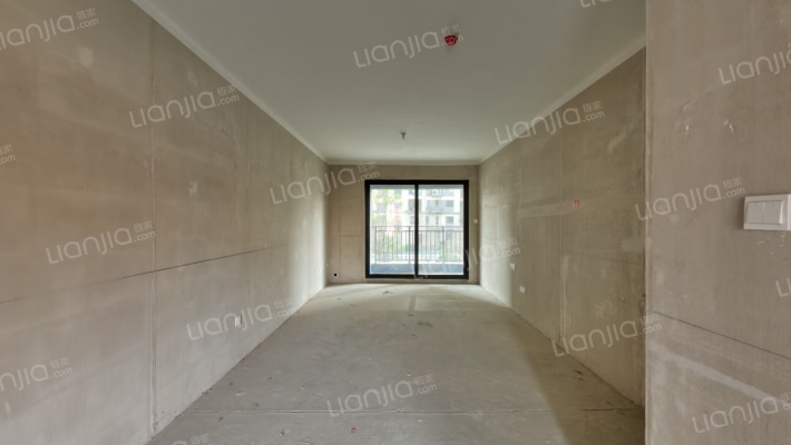 正弘铂悦二手房实景图