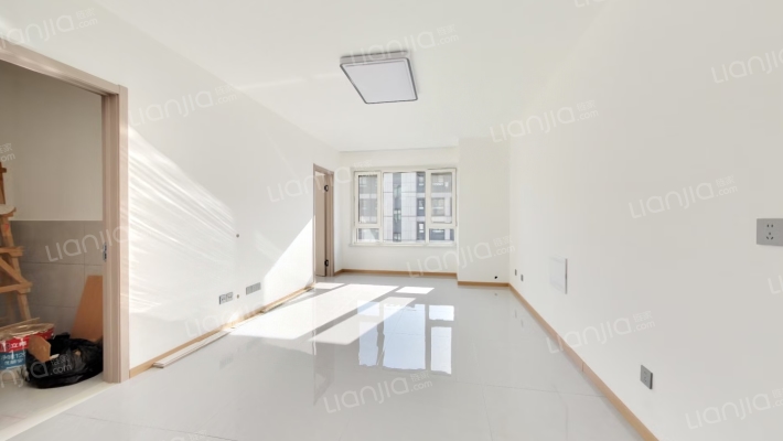 融创宸阅和鸣二手房实景图