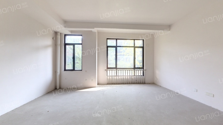 华新花予墅二手房实景图