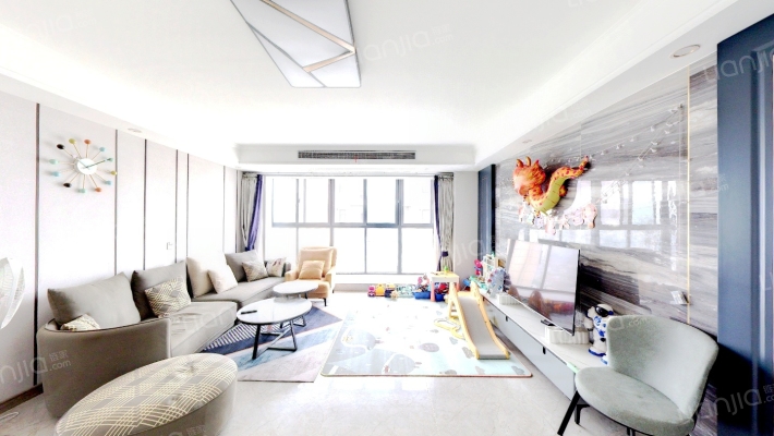 汇丰中央广场二期二手房实景图