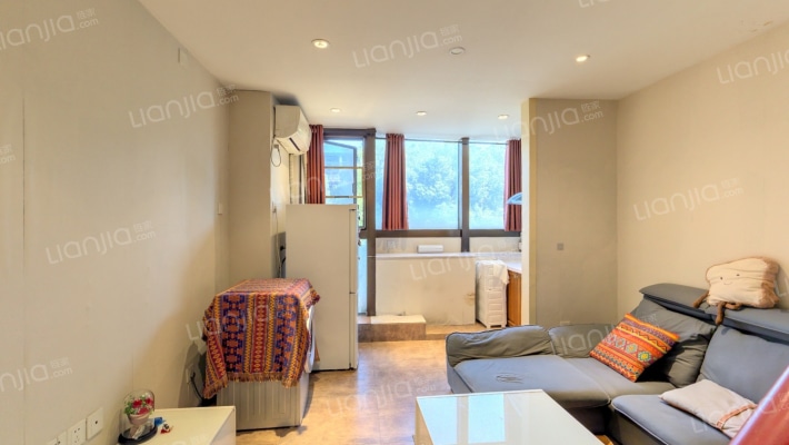 铂宫大厦二手房实景图