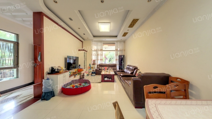 翡翠绿洲鸣翠园二手房实景图