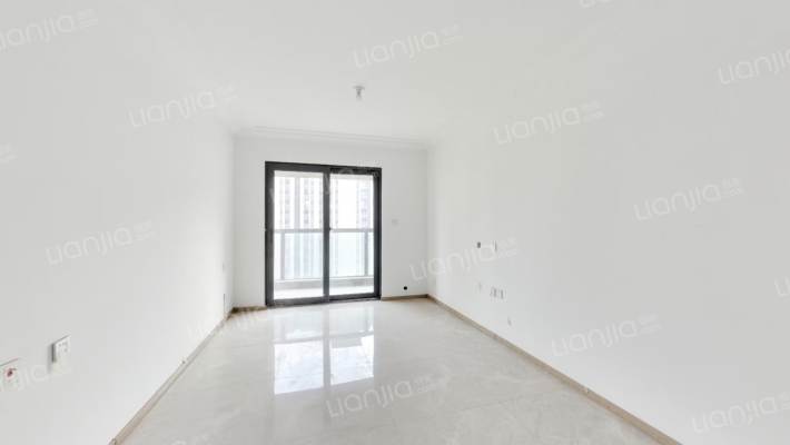 中建滨水苑二手房实景图