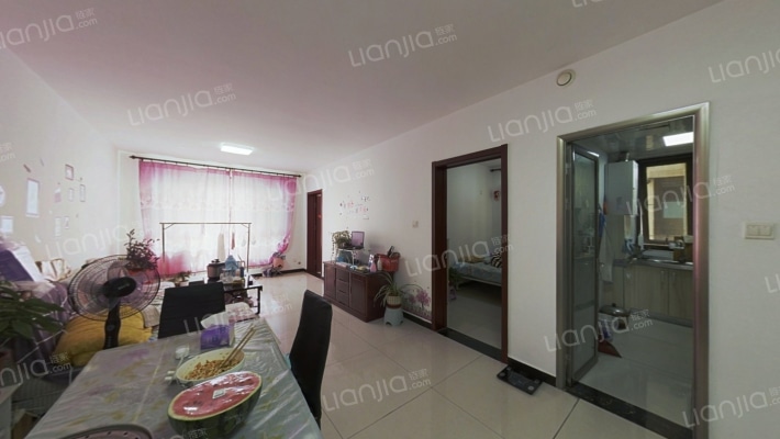 鸿坤理想湾经典南向小三居  中楼层采光好-客厅