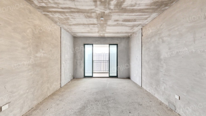 洋湖style二手房实景图