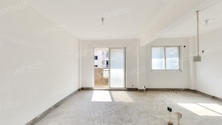 杜园新苑二手房实景图