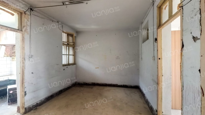 新闻街建行家属院二手房实景图