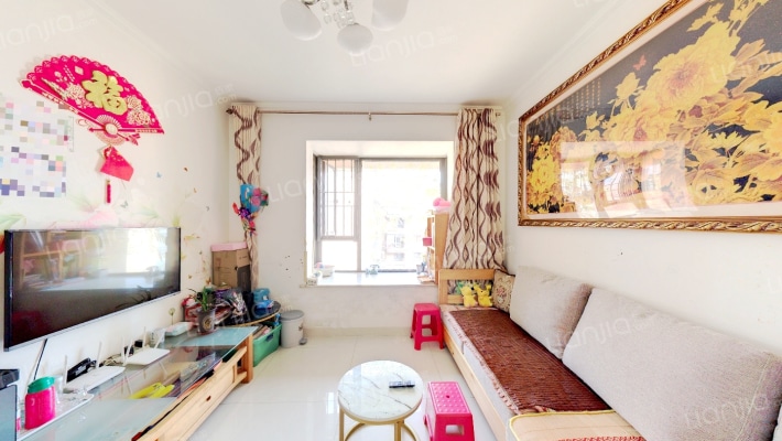 新桥逸景B区二手房实景图