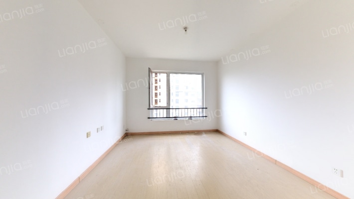 万科海港城2期二手房实景图