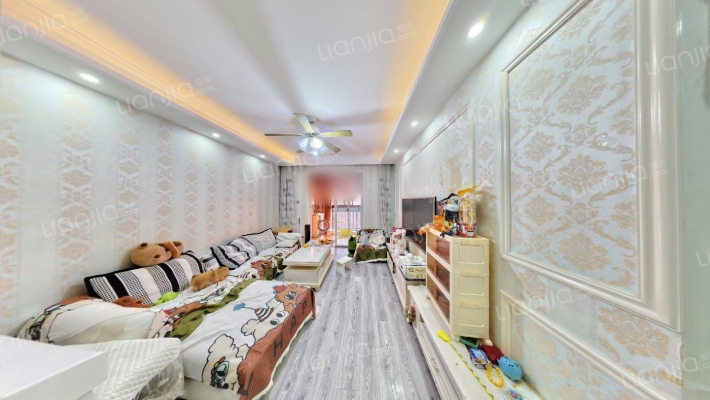 铁静苑三期二手房实景图