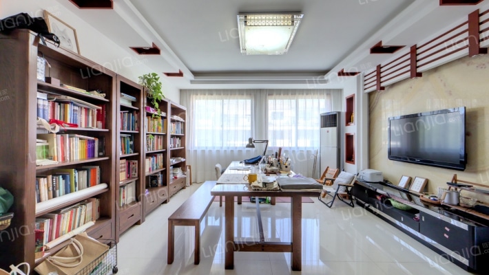 天镜南苑东区二手房实景图