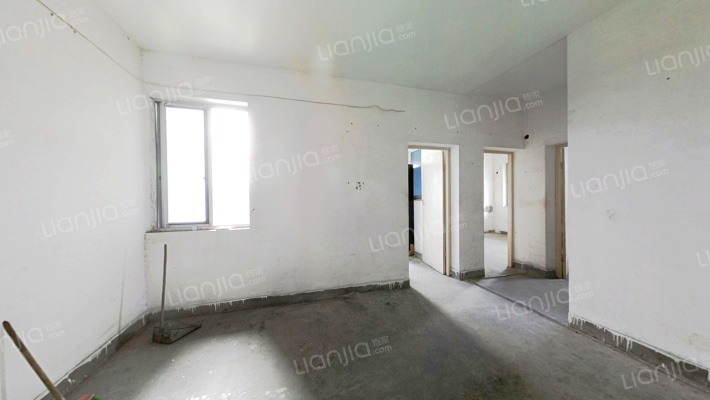 京东小区C区二手房实景图