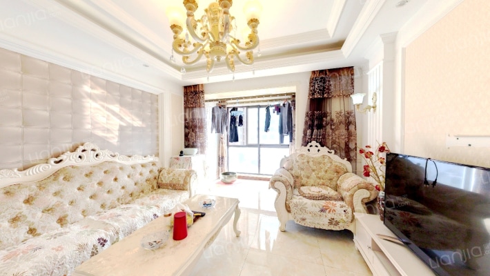 银洲·皇家花园二手房实景图