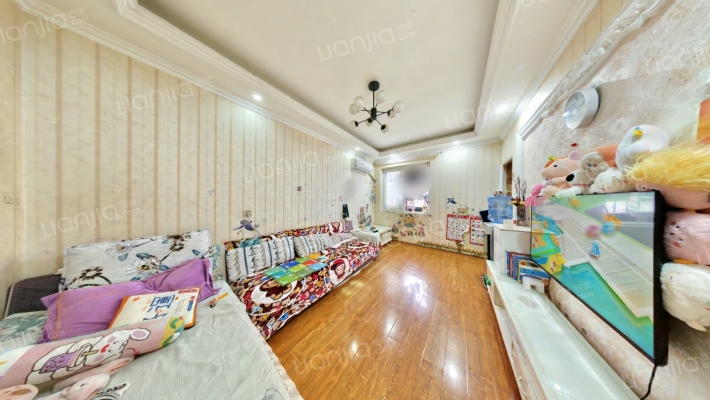 成钢新小区二手房实景图
