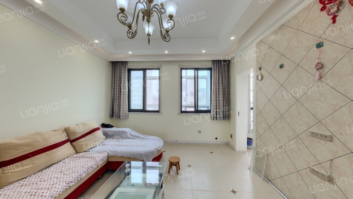 冠名锦澜二手房实景图