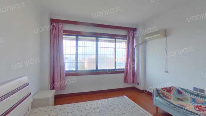 百事达公寓二手房实景图