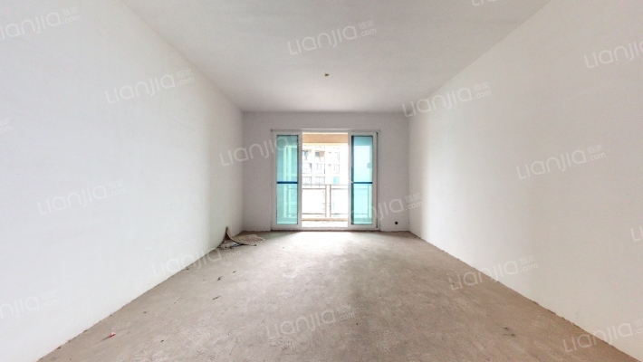 中渝滨江壹号C区二手房实景图