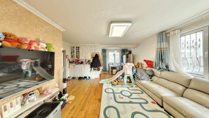 红卫小区二手房实景图