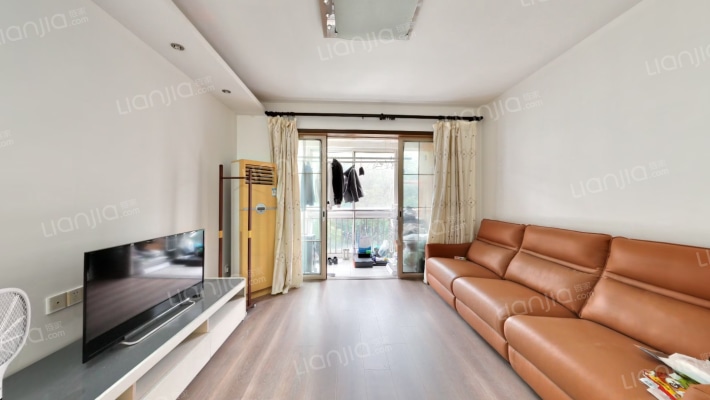 泰来苑二手房实景图