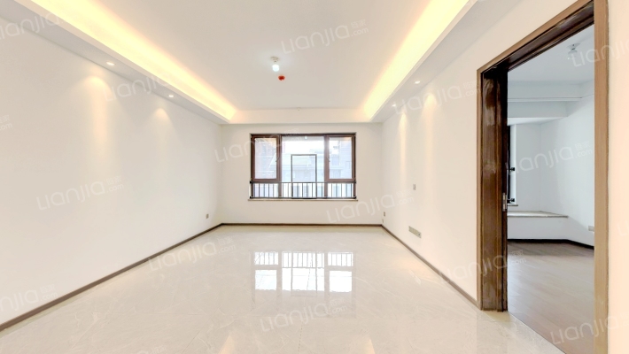 金茂逸墅二手房实景图