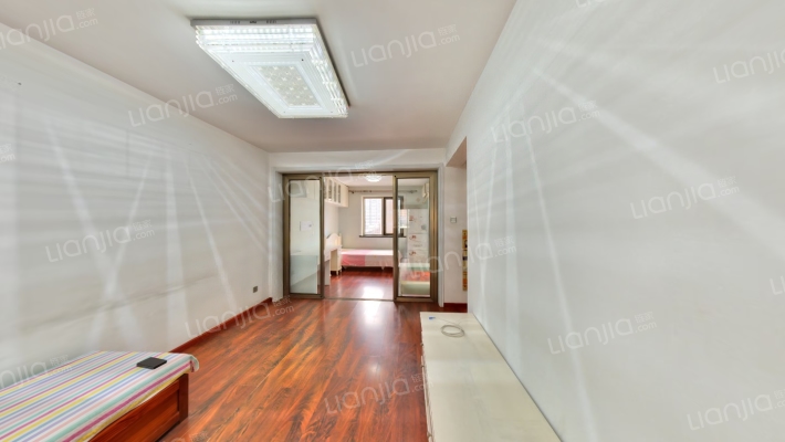 新都花园二手房实景图