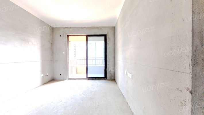 华南城中园三组团二手房实景图