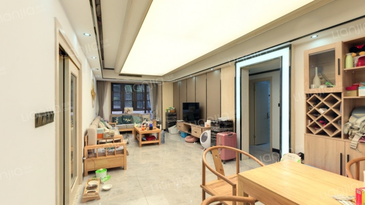 财信北岸江山东区二手房实景图